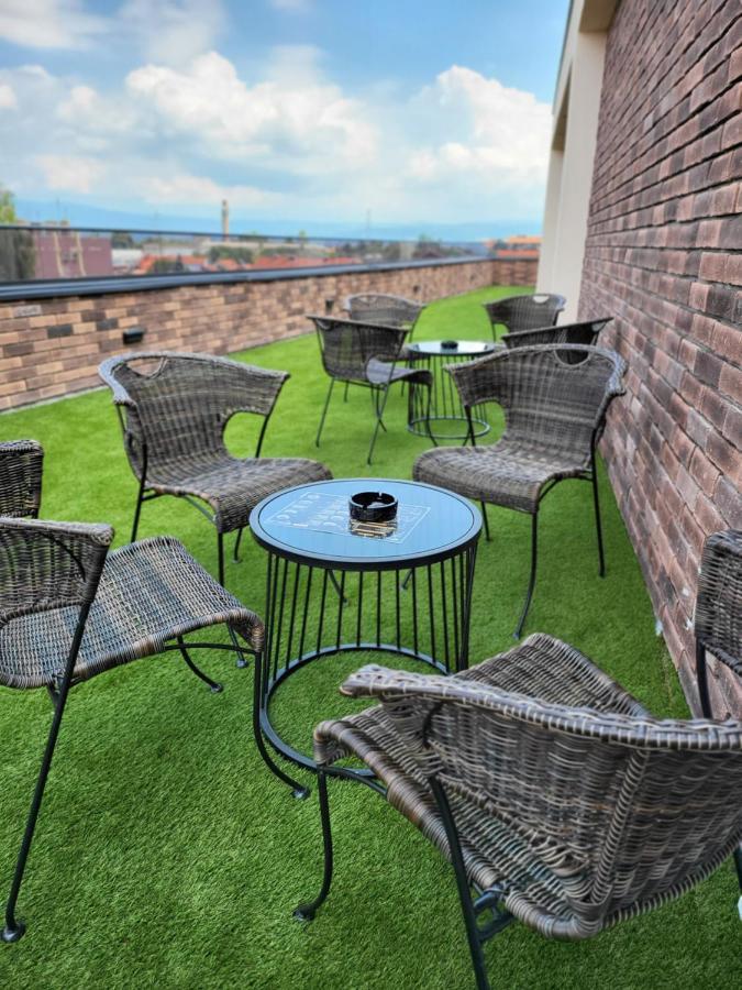 Sky Apartmani & Spa Лесковац Экстерьер фото